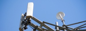 Antennes relais : de plus en plus difficile pour les maires d’invoquer le principe de précaution